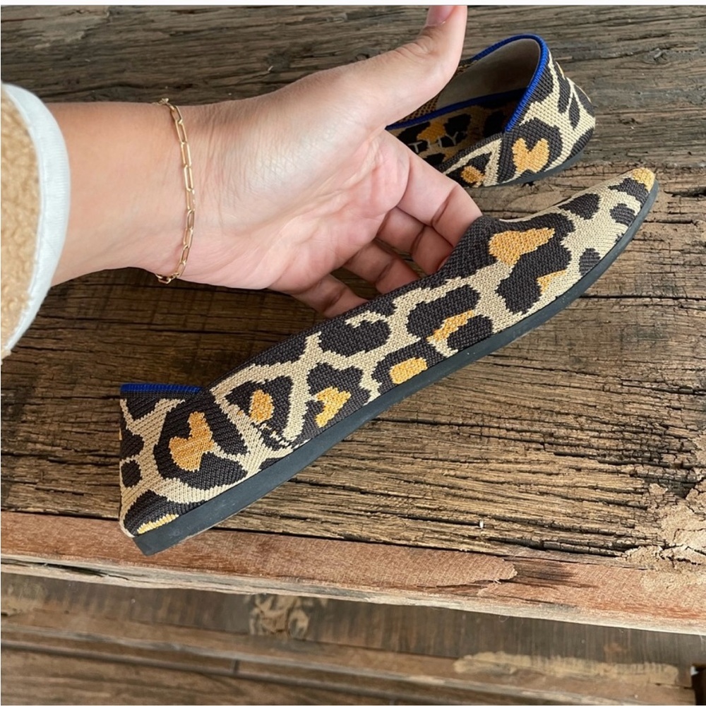 7.5 fit more like 7. Slightly worn but look brand new